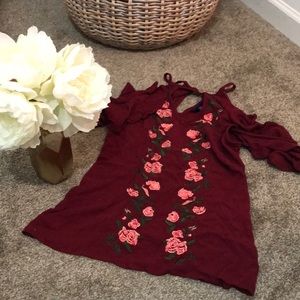 XS cold shoulder blue rain rose detailed shirt
